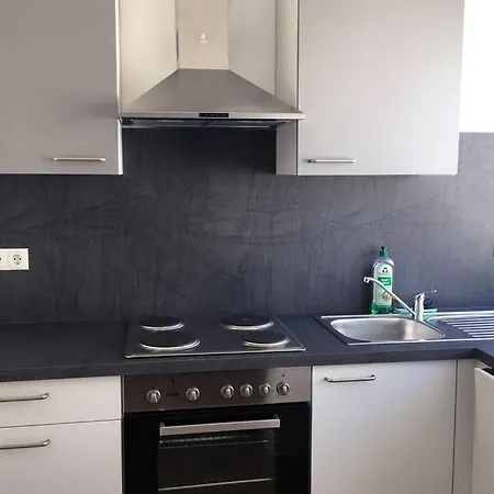 Hell Modern Gemuetlich Grosses 1 Apartment